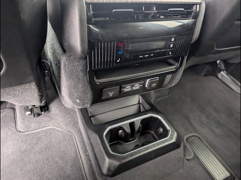 Used 2024 Jeep Wagoneer Series II image 21