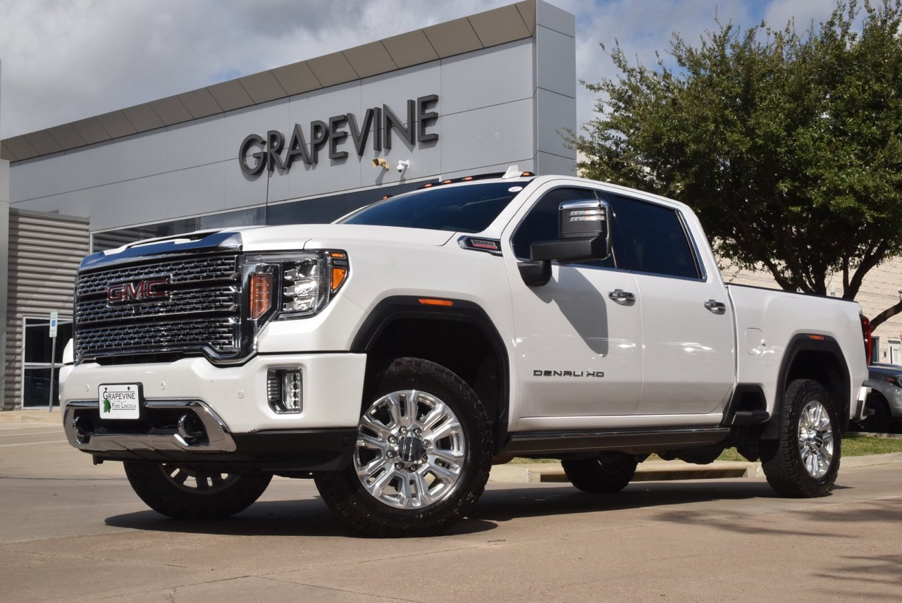 Used 2022 GMC Sierra 3500 Denali w/ Denali Ultimate Package AWD/4WD image 2
