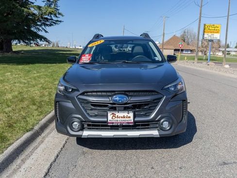 Used 2024 Subaru Outback Limited AWD/4WD image 2