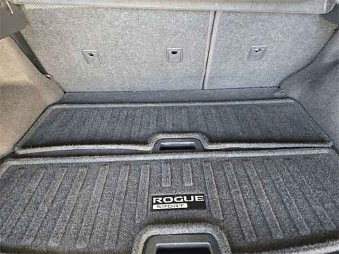 Used 2019 Nissan Rogue Sport SV w/ Technology Package image 34