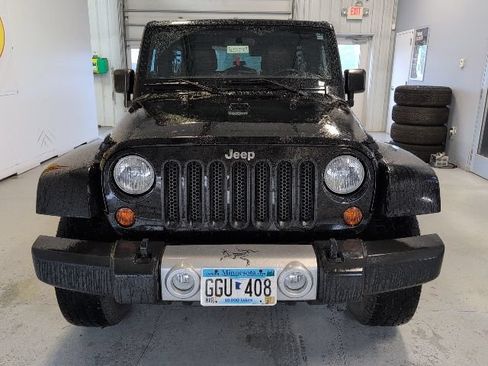 Used 2011 Jeep Wrangler Unlimited Sahara w/ Dual Top Group AWD/4WD image 8