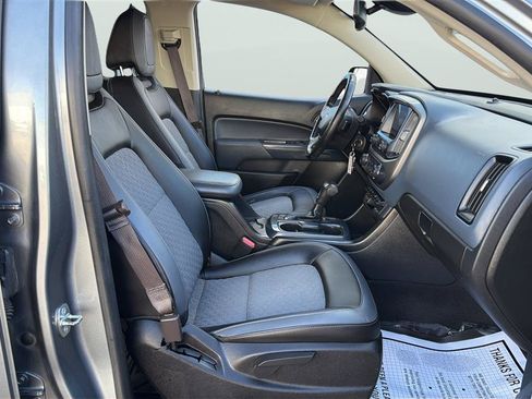 Used 2021 Chevrolet Colorado Z71 w/ Safety Package AWD/4WD image 13