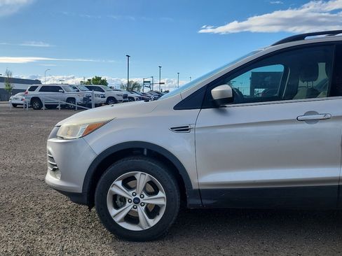 Used 2016 Ford Escape SE w/ Equipment Group 201A image 10
