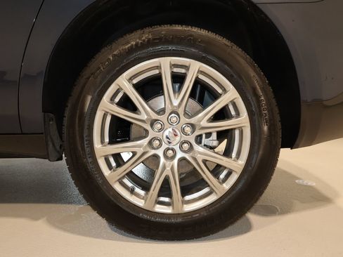 Used 2023 Buick Enclave Essence w/ Experience Buick Package FWD image 34