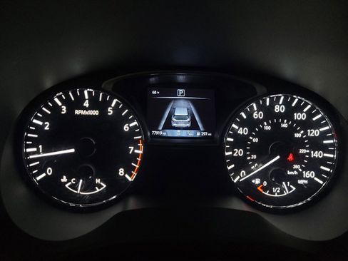 Used 2020 Nissan Pathfinder SV FWD image 23