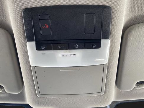 Used 2023 Nissan Rogue SV image 22