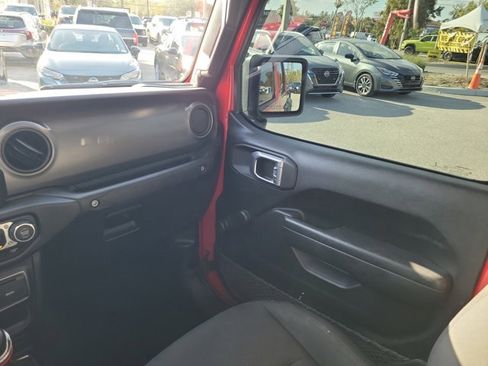 Used 2023 Jeep Gladiator Sport w/ Trailer Tow Package image 20