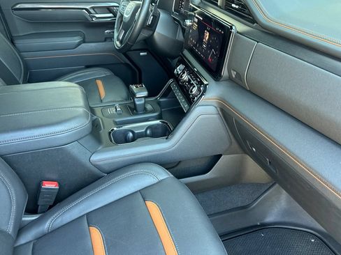 Used 2025 GMC Sierra 1500 AT4 AWD/4WD image 16