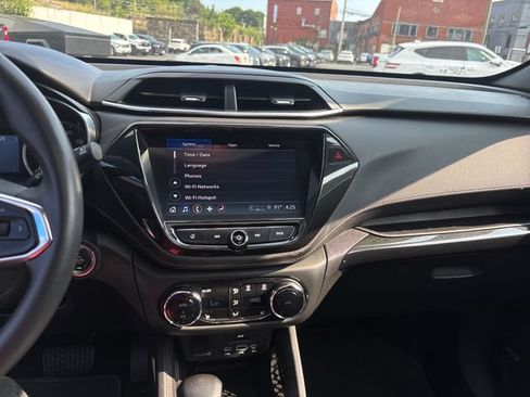 Used 2023 Chevrolet TrailBlazer ACTIV w/ Sun and Liftgate Package AWD/4WD image 15