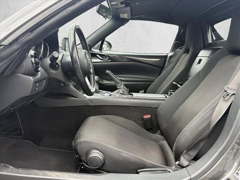 Used 2018 MAZDA MX-5 Miata RF Club RWD image 10
