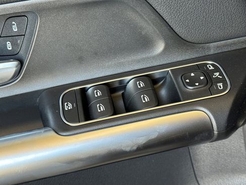 New 2025 Mercedes-Benz GLA 250 image 13