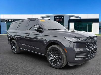 Used 2026 Lincoln Navigator Reserve w/ Jet Appearance Package