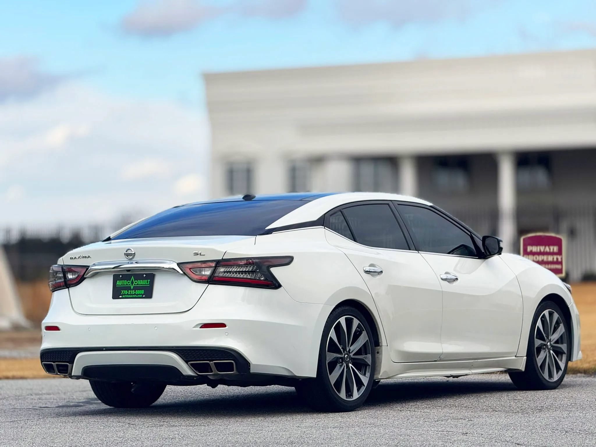 Used 2022 Nissan Maxima Platinum w/ Sport Mat Group FWD image 12