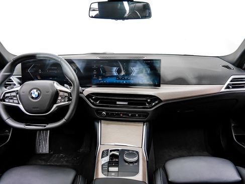 Used 2025 BMW 330i Sedan w/ Convenience Package RWD image 20