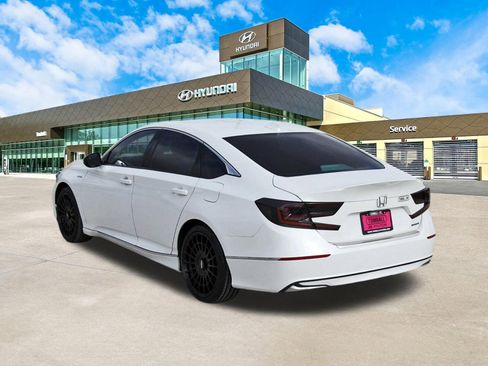 Used 2019 Honda Accord EX image 8