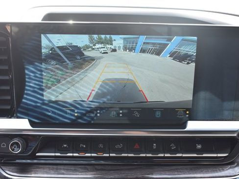 Used 2023 Chevrolet Silverado 1500 LTZ AWD/4WD image 26