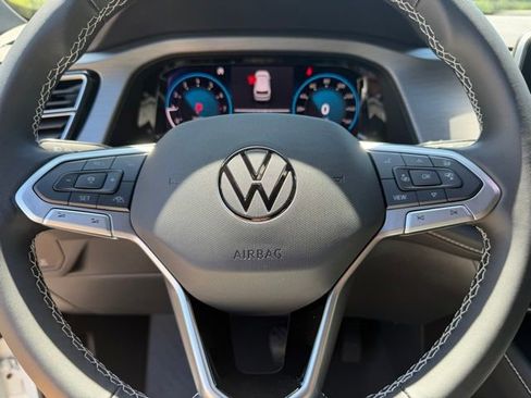New 2026 Volkswagen Atlas Cross Sport SE FWD image 18