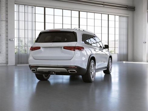 Certified 2022 Mercedes-Benz GLS 450 4MATIC image 24