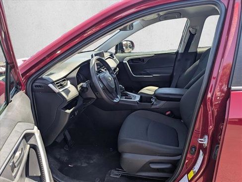 Used 2023 Toyota RAV4 LE FWD image 22