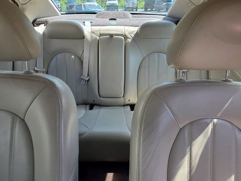 Used 2009 Buick Lucerne CXL w/ Driver Confidence Package FWD image 18