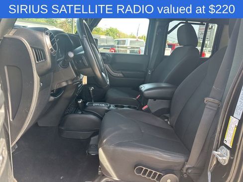 Used 2018 Jeep Wrangler Unlimited Sport S AWD/4WD image 15