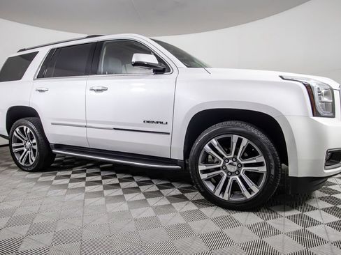 Used 2017 GMC Yukon Denali w/ Open Road Package AWD/4WD image 2