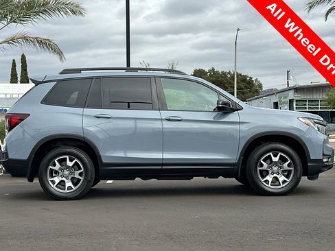 Used 2022 Honda Passport TrailSport image 3