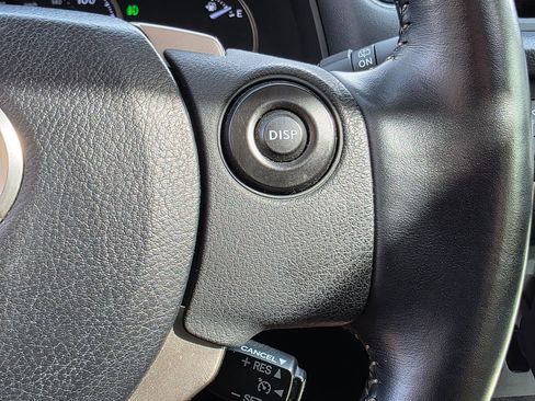 Used 2014 Lexus CT 200h image 33