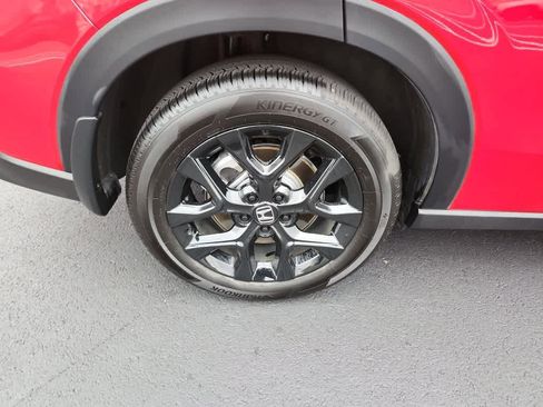 Certified 2025 Honda HR-V Sport image 10