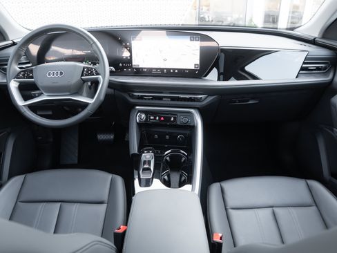 Certified 2025 Audi Q5 Premium w/ Convenience Package AWD/4WD image 8