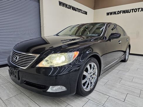 Used 2008 Lexus LS 460 Luxury image 2