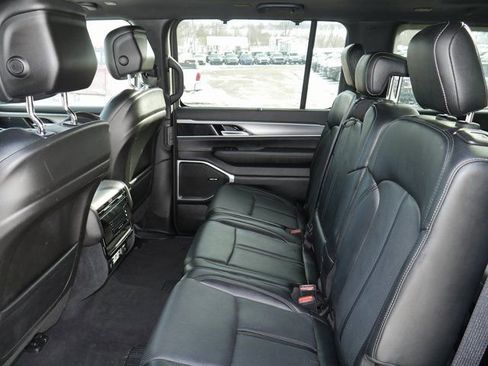 Used 2024 Jeep Wagoneer L Series II w/ Convenience Group I image 29