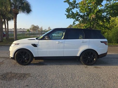Used 2020 Land Rover Range Rover Sport HSE image 2