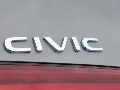 Used 2025 Honda Civic Sport image 30