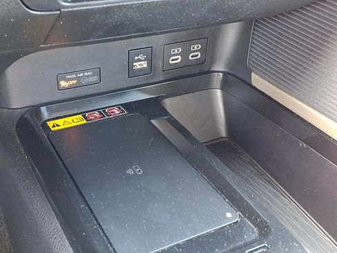 Certified 2025 Toyota Camry SE FWD image 23