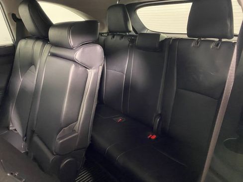 Certified 2024 Toyota Highlander XLE AWD/4WD image 14