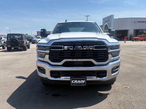 Used 2026 RAM 2500 Big Horn AWD/4WD image 2