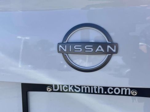 Used 2025 Nissan Versa S w/ Trunk Package image 8