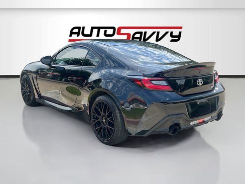 Used 2024 Toyota GR86 Premium RWD image 5