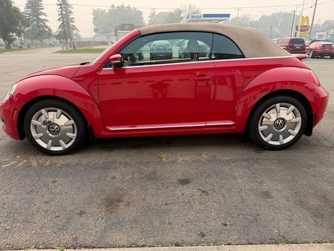 Used 2014 Volkswagen Beetle 2.5 FWD image 6