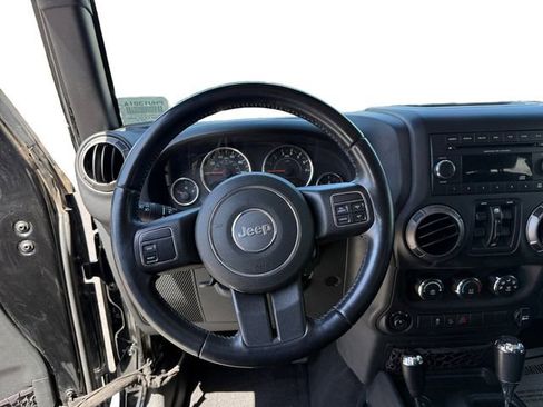 Used 2018 Jeep Wrangler Unlimited Sport S AWD/4WD image 12