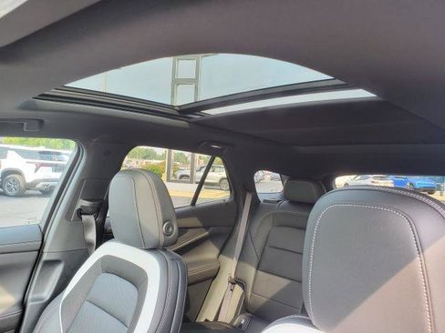 New 2025 Chevrolet Blazer EV LT image 10