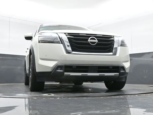 Used 2022 Nissan Pathfinder Platinum w/ Cargo Package image 47
