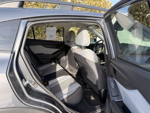 Used 2021 Subaru Crosstrek 2.0i Premium image 13