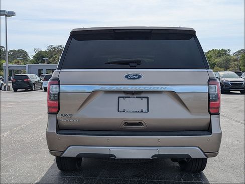 Used 2020 Ford Expedition Platinum RWD image 6