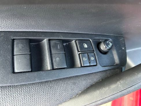 Used 2023 Toyota Corolla LE FWD image 17