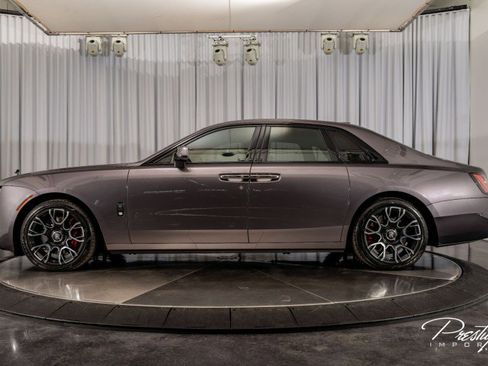 Used 2022 Rolls-Royce Ghost Black Badge image 11