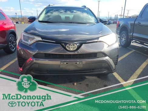 Used 2017 Toyota RAV4 LE image 2