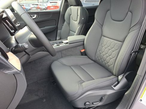 New 2026 Volvo XC60 B5 Plus w/ Protection Package Premier image 7