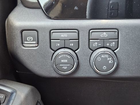 New 2026 Chevrolet Silverado 1500 LT w/ Texas Edition Plus AWD/4WD image 22
